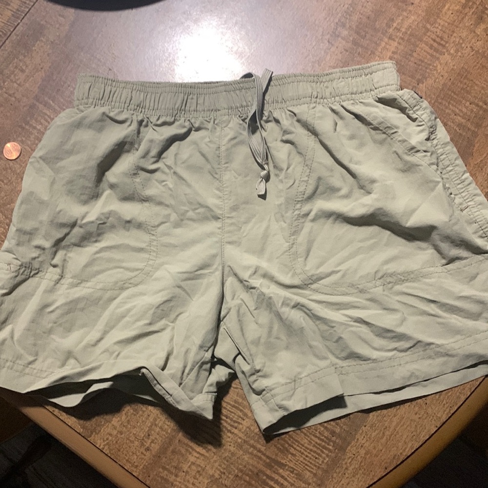 Columbia hiking shorts